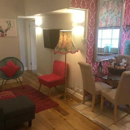 2 Bed, Ground Floor Bijou Georgian City Apartment Bath Exterior photo